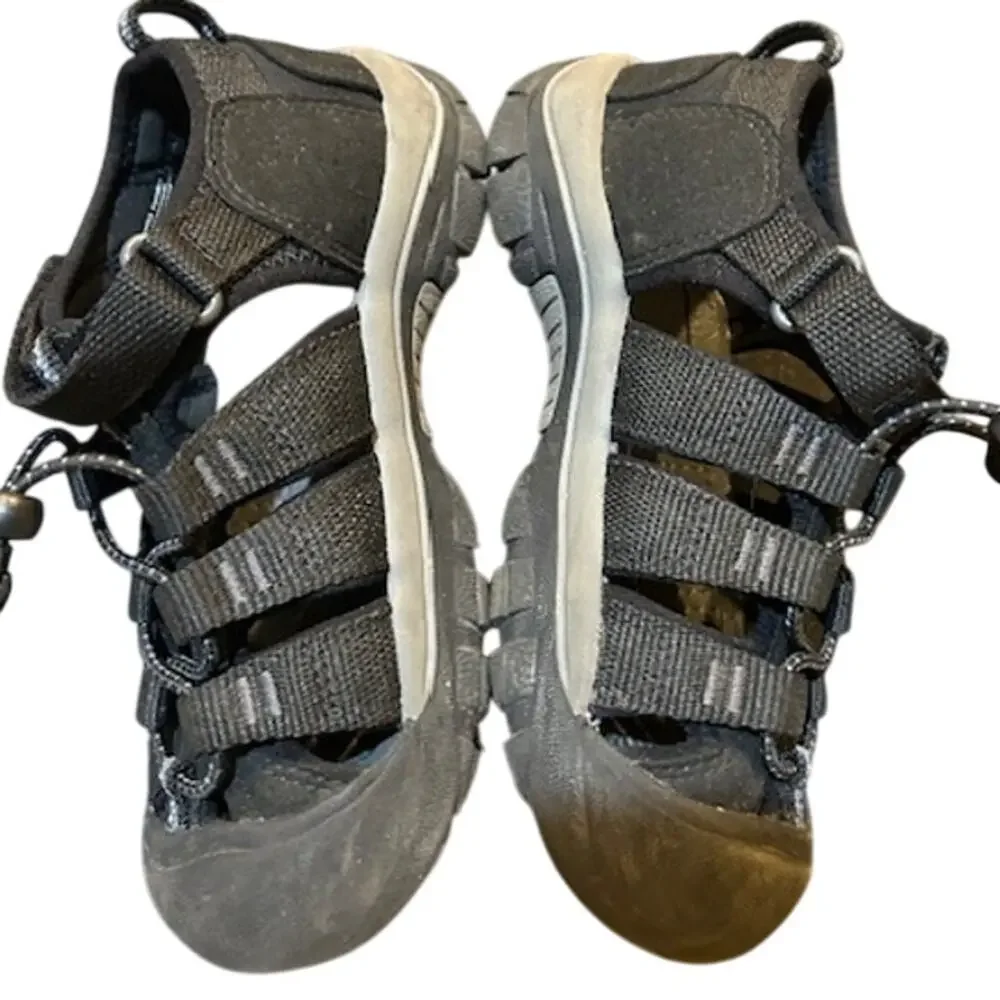 KEEN Boys Black Newport H2 Sandals Little Kid SZ 13 Water Friendly Hiking Sport
